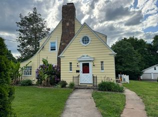 135 Lambert Ave, Meriden, CT 06451