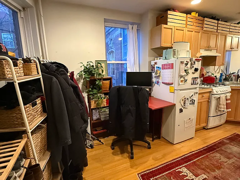 70 Joy St #18 — Photo 17
