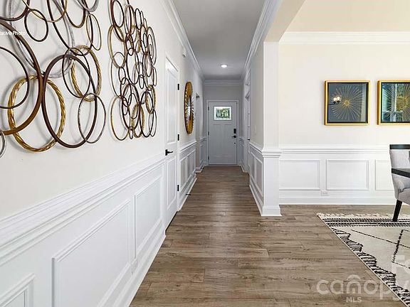 2nd image of 3111 Spring Iris Dr