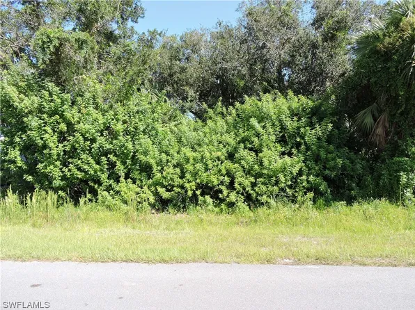 6231 Castlewood Cir, Fort Myers, FL 33905