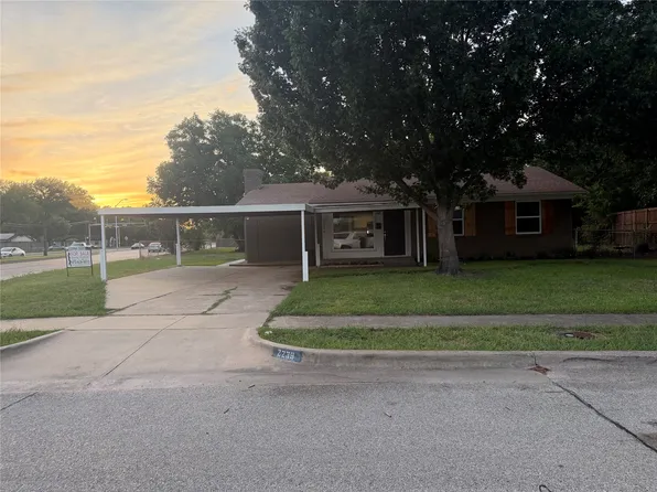 2239 Norma Dr, Mesquite, TX 75149