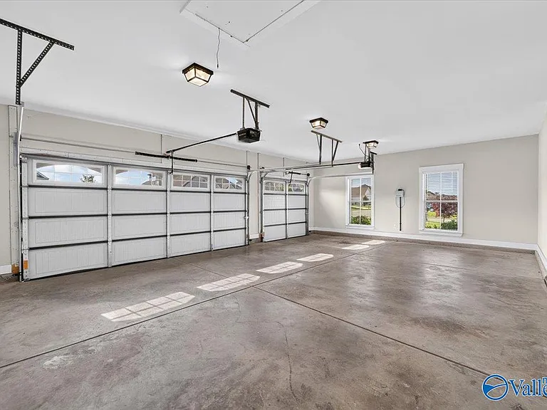 100 Bartram Way — Photo 45