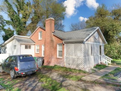 2515 Elon St, Charlotte, NC, 28208