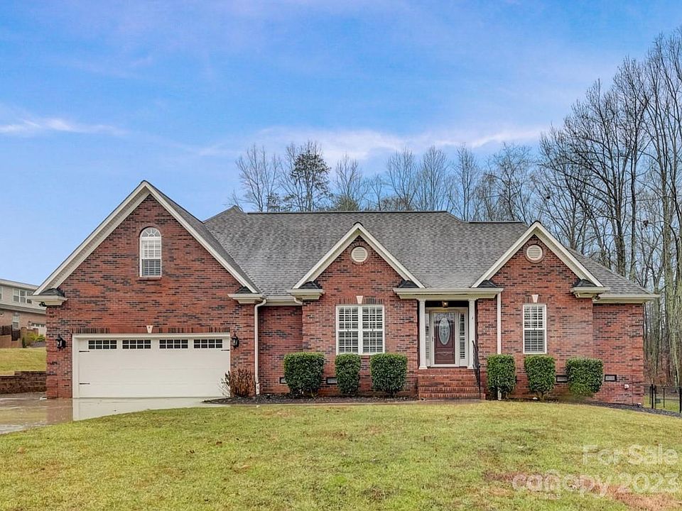 1st image of 401 Wintergreen Ct