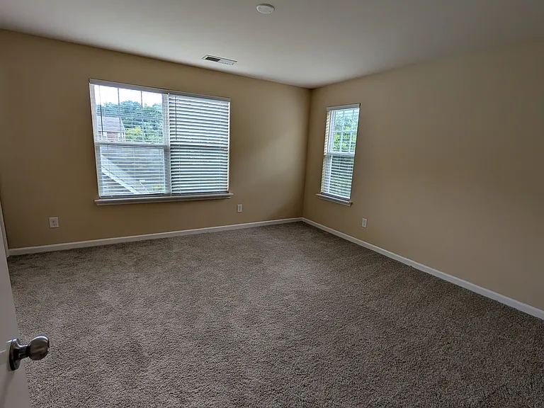 5013 Spring Arbor Ln — Photo 12