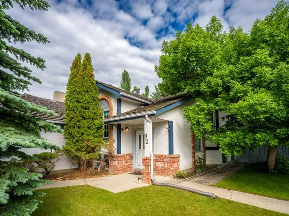 92 SW Scandia Hl NW, Calgary, AB T3L 1T9