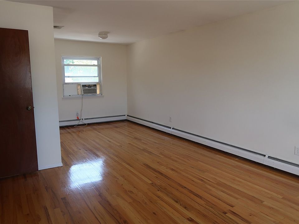 1st image of 772 Carman Ave Floor 2