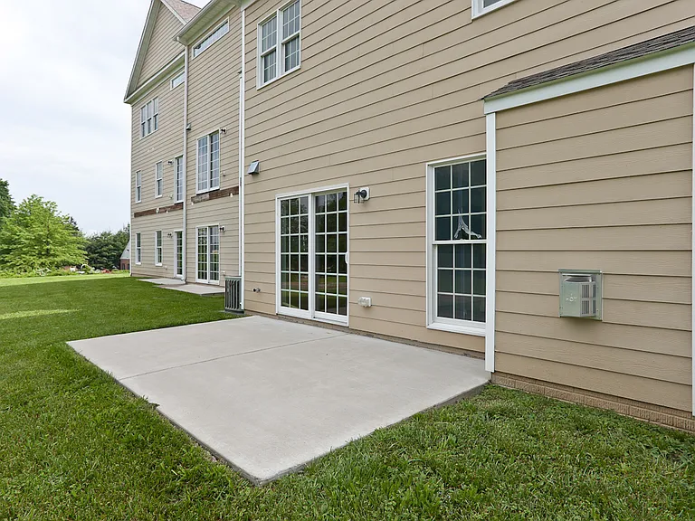 12 Chestnut Woods Dr — Photo 19