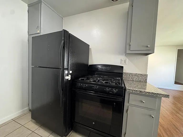 3419 Club Dr — Photo 7