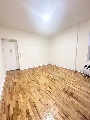 Rented by Corcoran | media 2