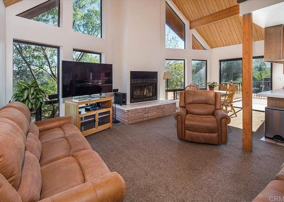 1st image of 16443 Mountain Shadow Ln