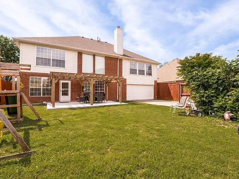 7531 Maribeth Dr — Photo 21