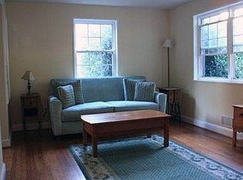 2nd image of 10206 Parkwood Dr