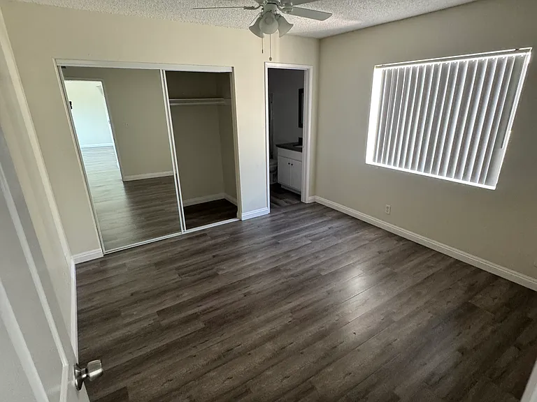 530 E Santa Anita Ave — Photo 11