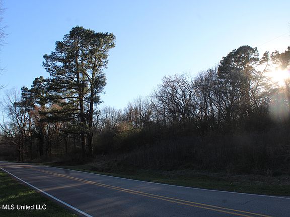 2nd image of 3641 Miller Rd