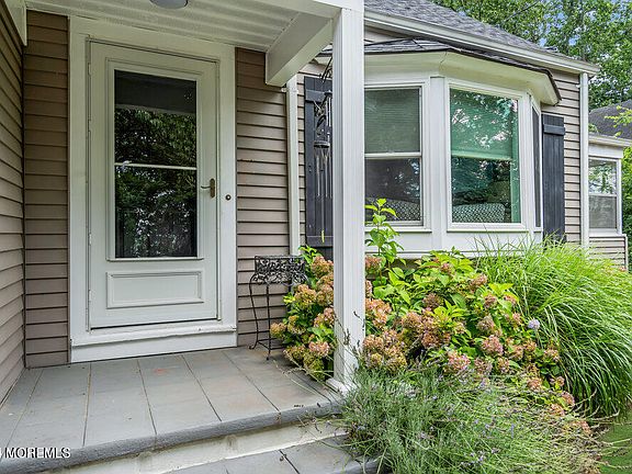 5th image of 145 Ernst Street