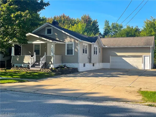 718 Tallmadge Rd, Cuyahoga Falls, OH 44221