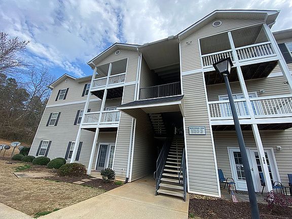 5th image of 331 McKenna Cir