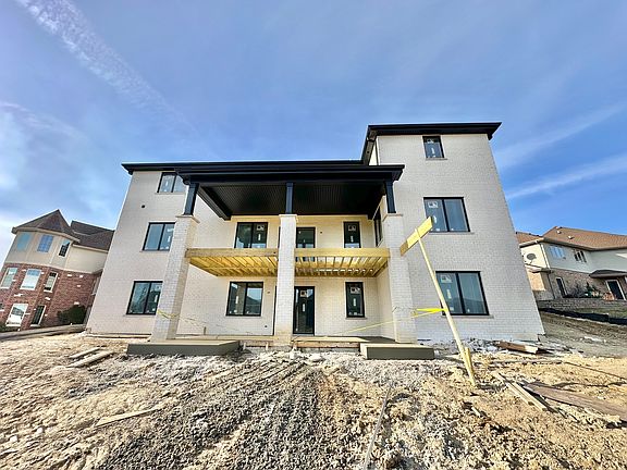 3rd image of 13887 W Wildwood Ln