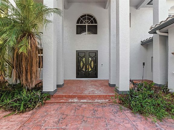 4th image of 5889 NW 66th Avenue