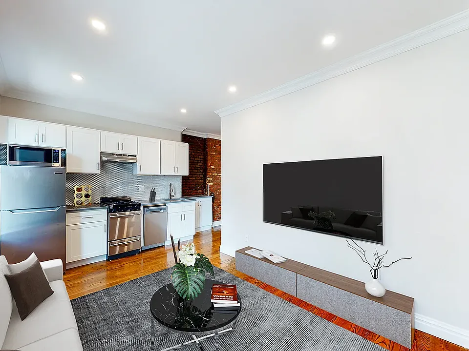 171 E 2nd St #16