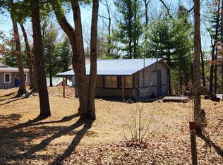 1121 Pocohontas St, Harrison, MI