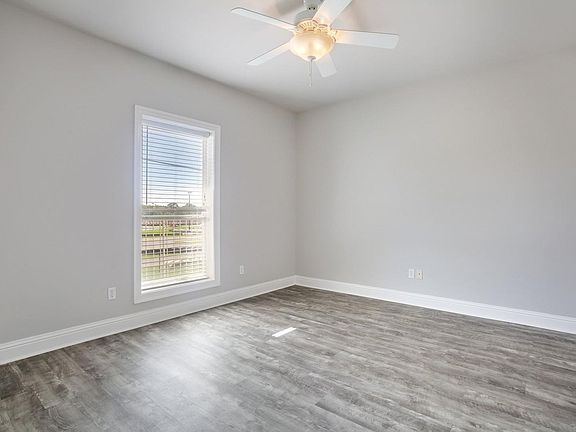 5th image of 183 McDonnell Ave Unit 203