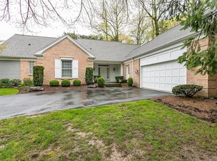 39 Woodbury Pl, Rochester, NY 14618