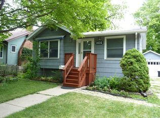 101 Logan Ave, Geneva, IL 60134