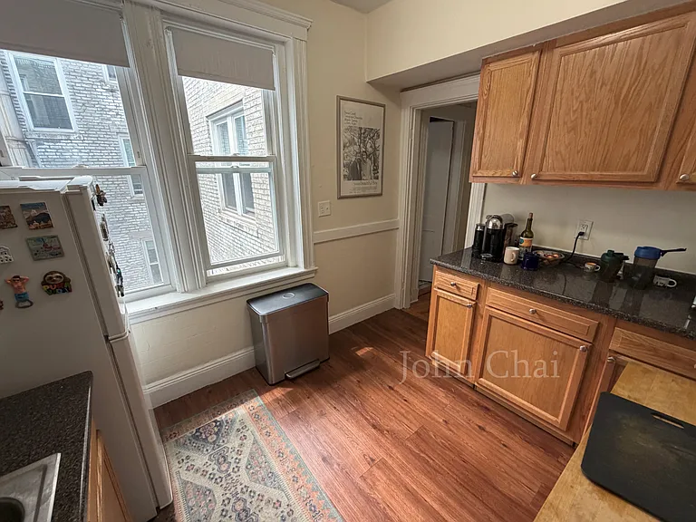 127 Sutherland Rd #K — Photo 32