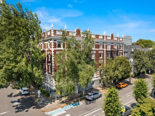 1811 NW Couch St APT 508, Portland, OR 97209