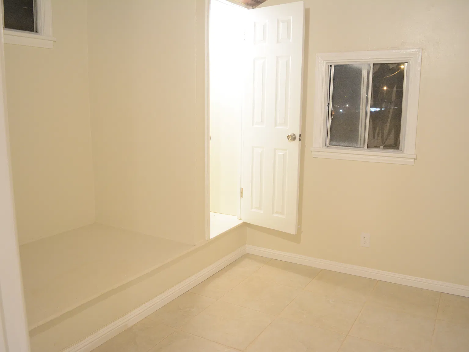 3 bed, 1300 sqft, $3,700 — Photo 3