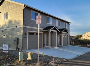 2460 Roll Tide 2462 Ct, Lebanon, OR 97355