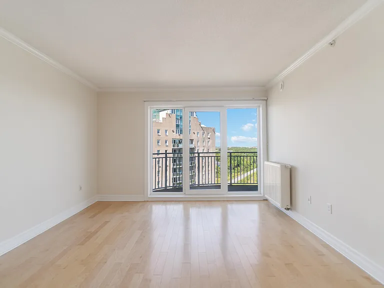 10 Horizon Ct #1101 — Photo 2