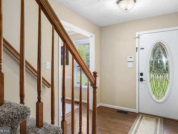 3rd image of 6414 Sugar Maple Ct