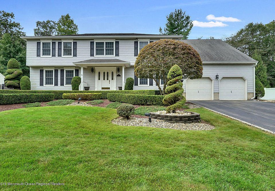 2nd image of 44 Heather Dr