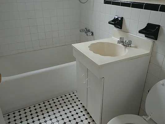 Rented by Elite Team Realty LLC | media 15