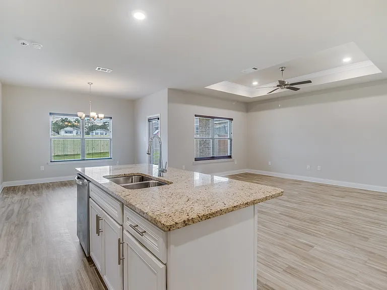 5468 Overland Dr — Photo 4