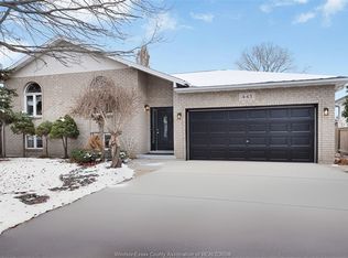 445 Olcott Ave, Lasalle, ON N9J 3L1