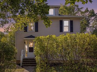 1001 Maple Row, Elkhart, IN 46514