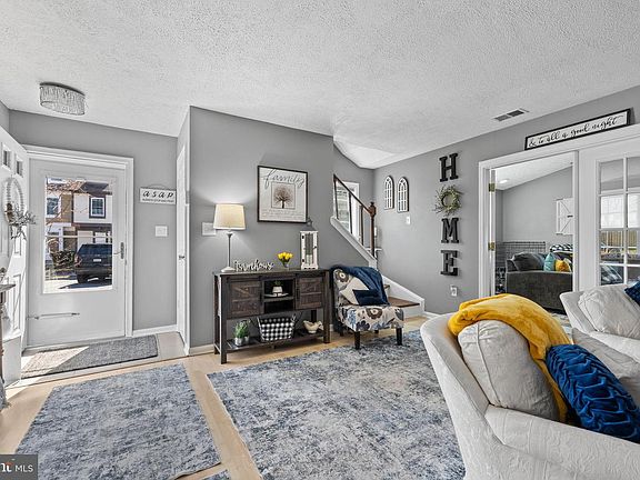 5th image of 3716 Tavern Way