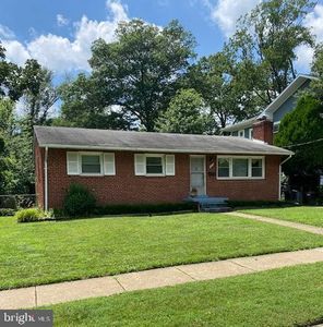 705 Ware St SW, Vienna, VA, 22180