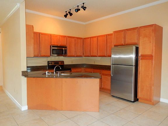 2nd image of 2254 Crystal Cove Ln #2254
