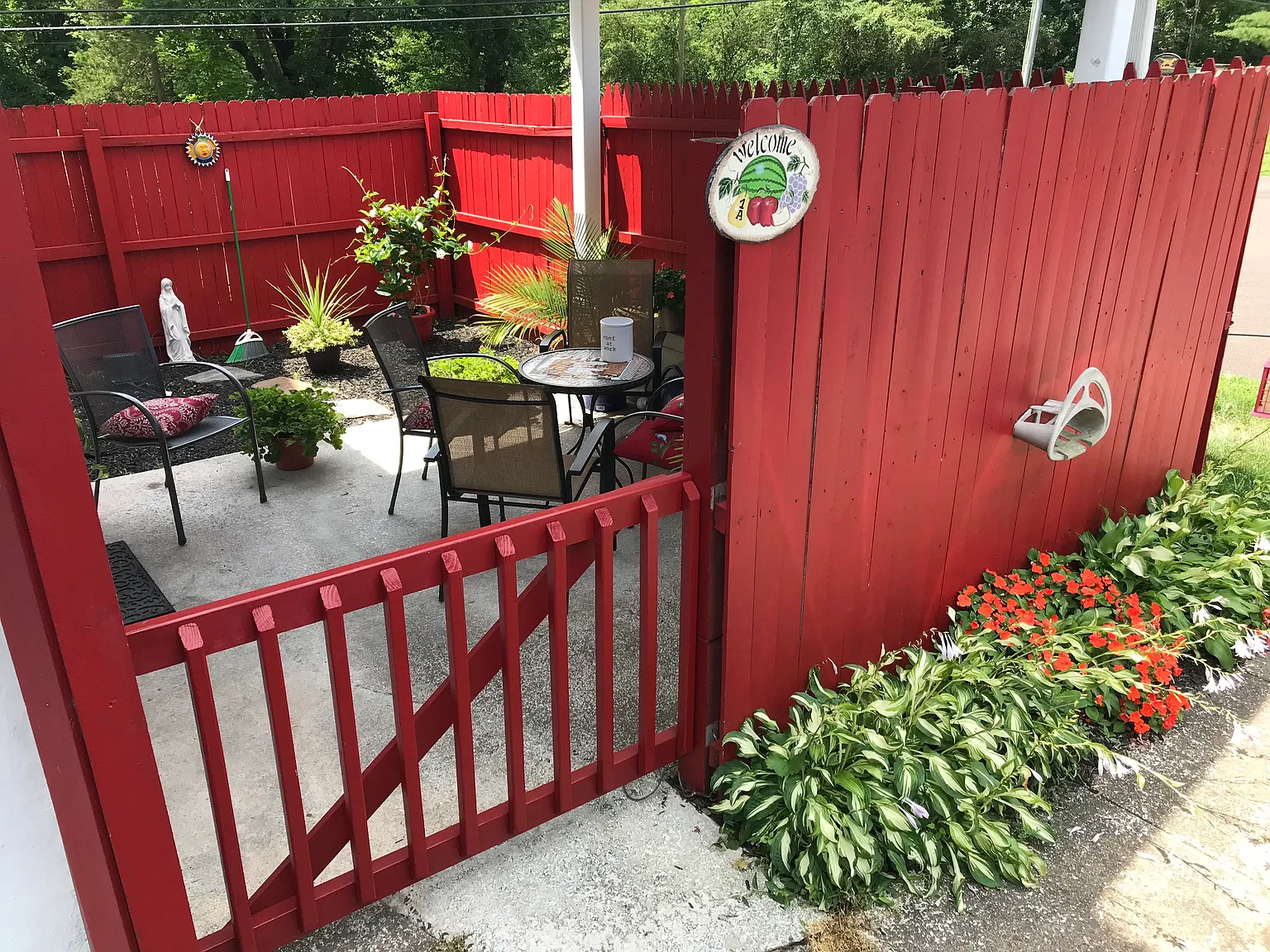 2 bed, 1000 sqft, $2,200 — Photo 1