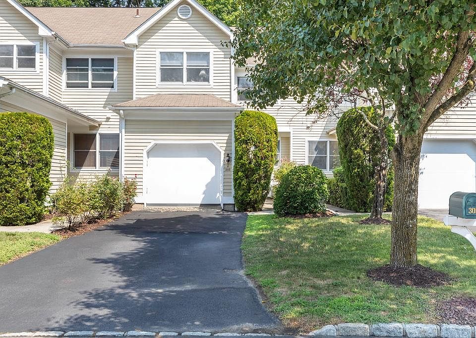 1st image of 305 Glenwood Drive