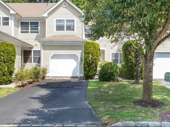 305 Glenwood Drive, Briarcliff Manor, NY 10510