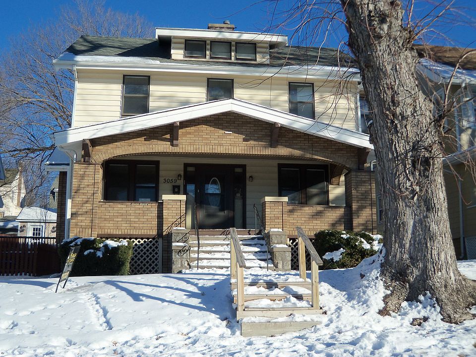 1st image of 3059 S 32nd St
