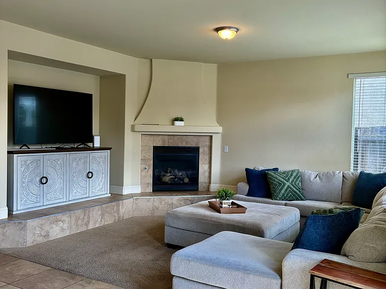 2099 Forest Glen Ct — Photo 7