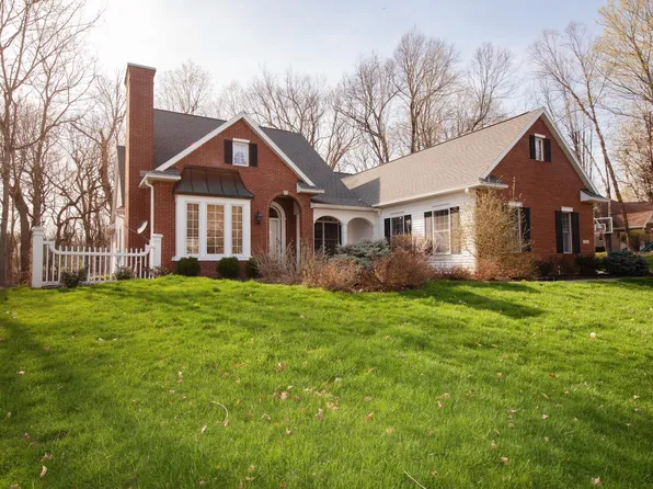 704 Sapphire Ct, Lafayette, IN 47905