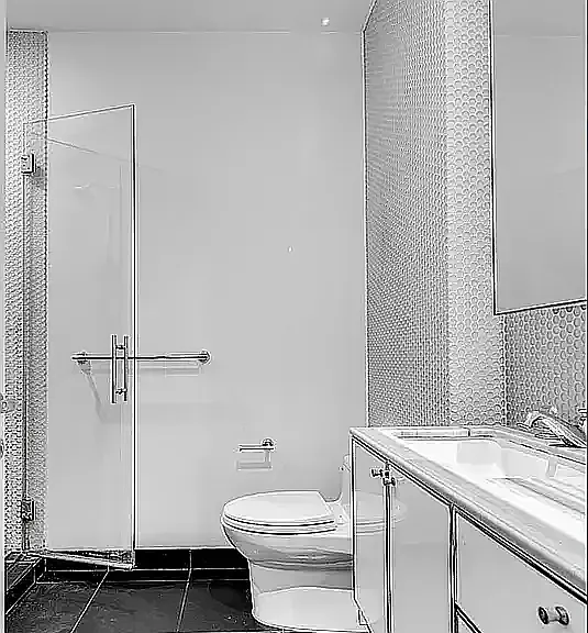 25 Broad St #5D — Photo 10